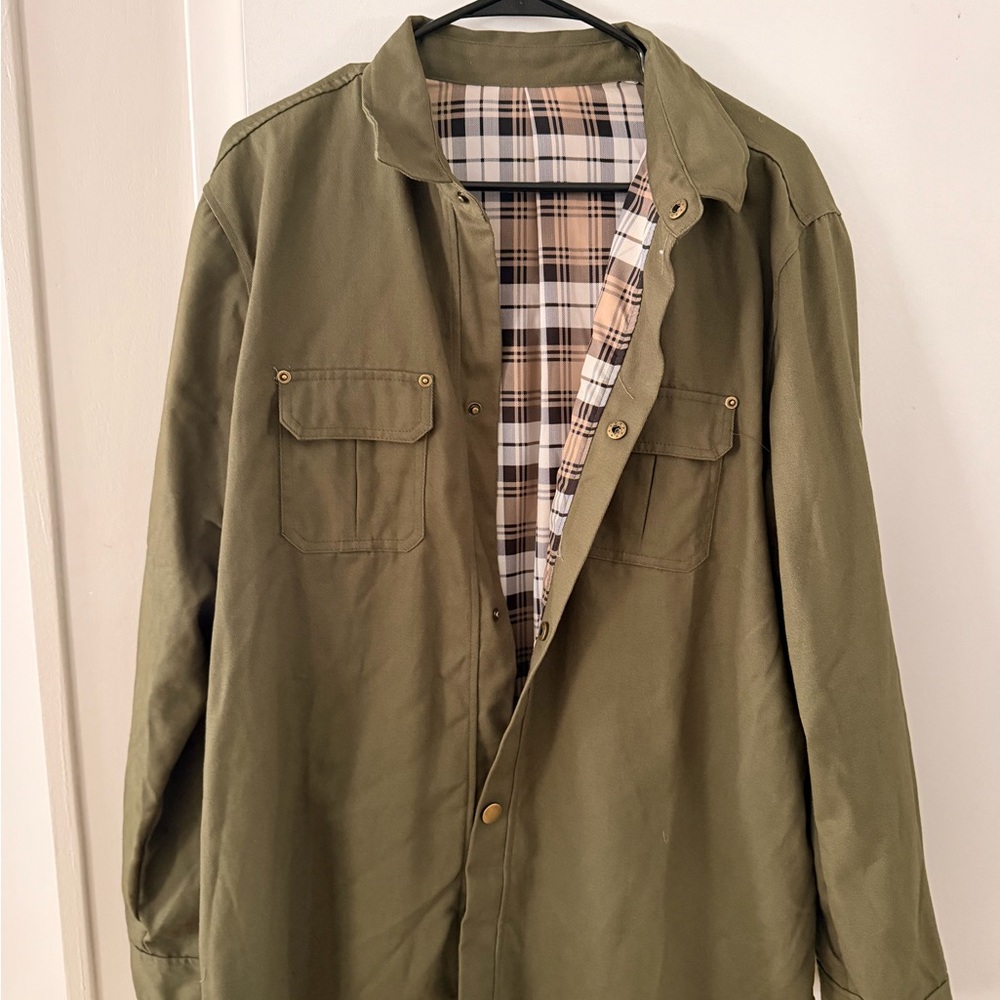 Olive Green Men's Field Jacket - Classic Plaid Lining